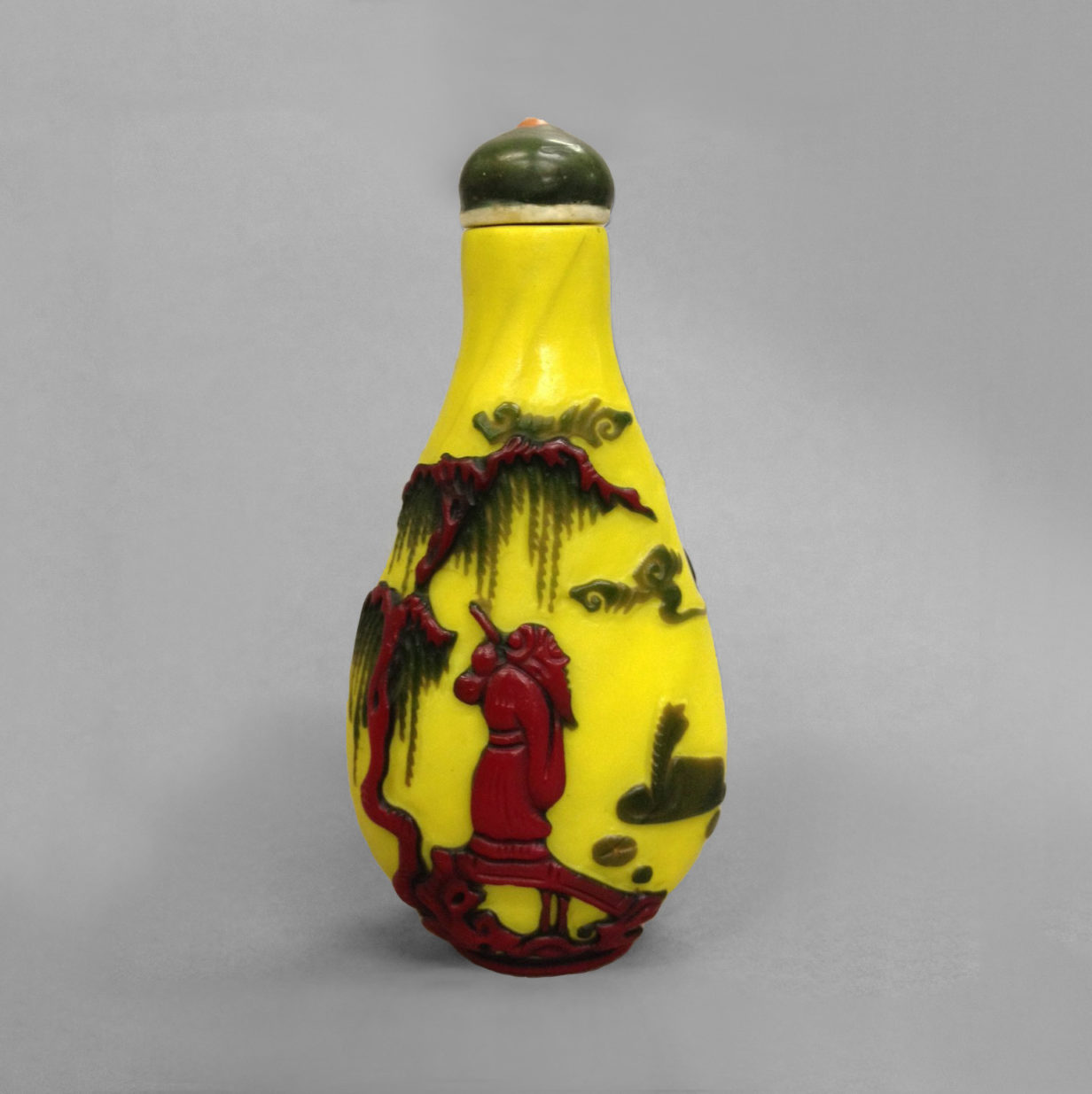 A snuff bottle