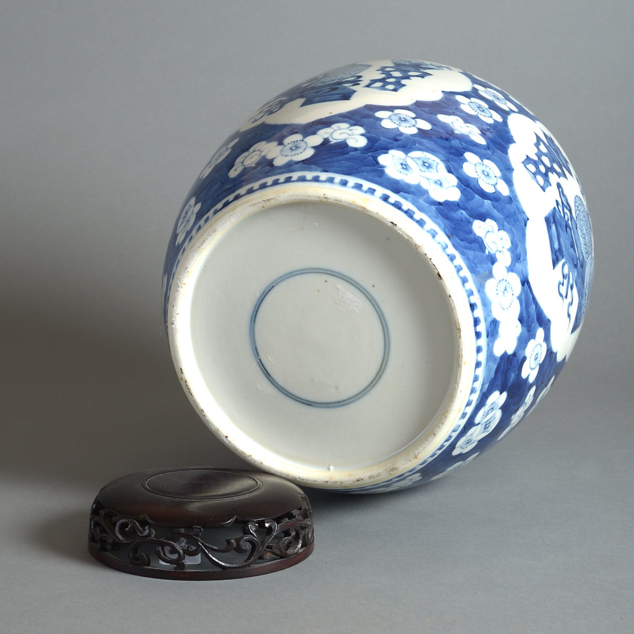 19th century blue and white porcelain vase