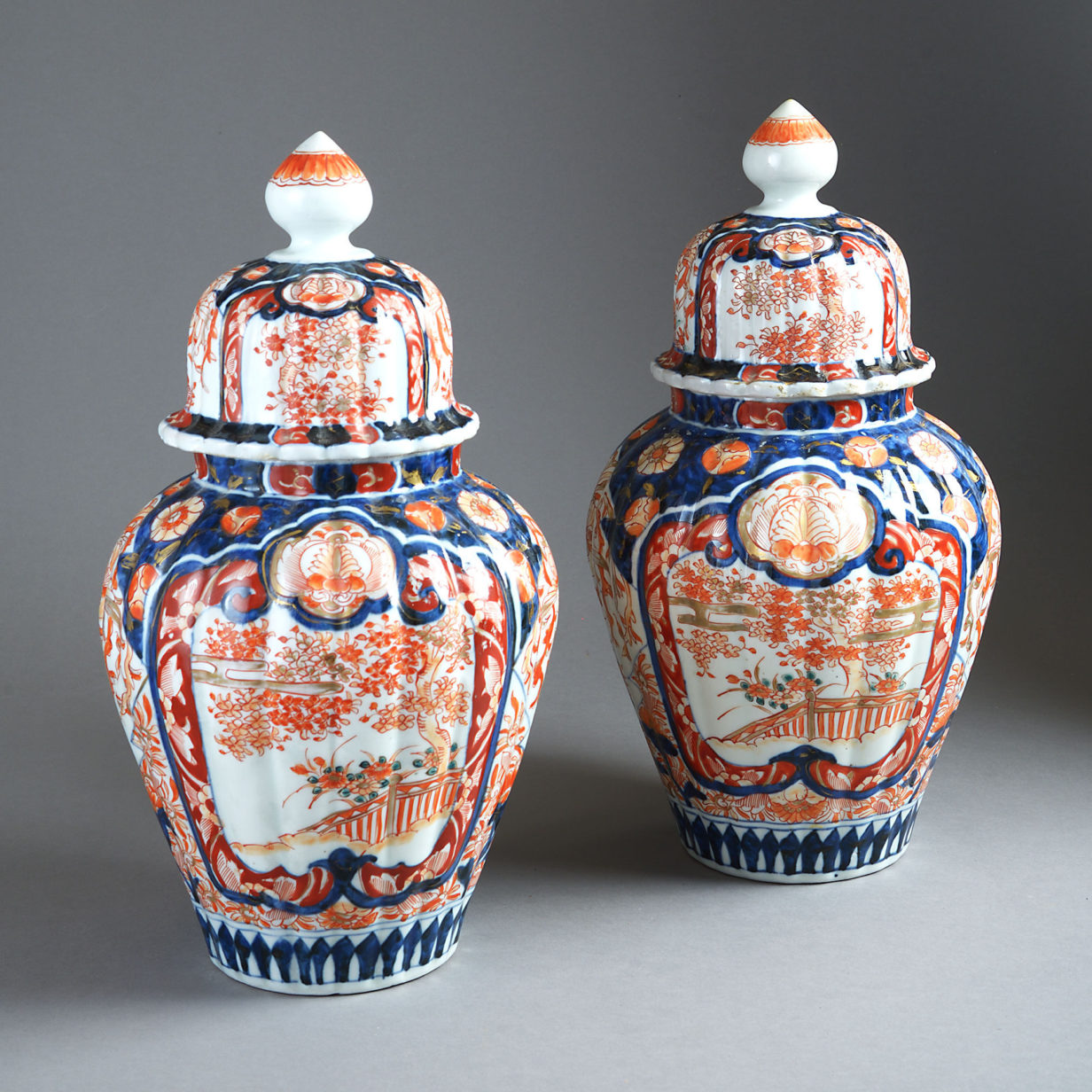 19th century pair of imari vases and covers