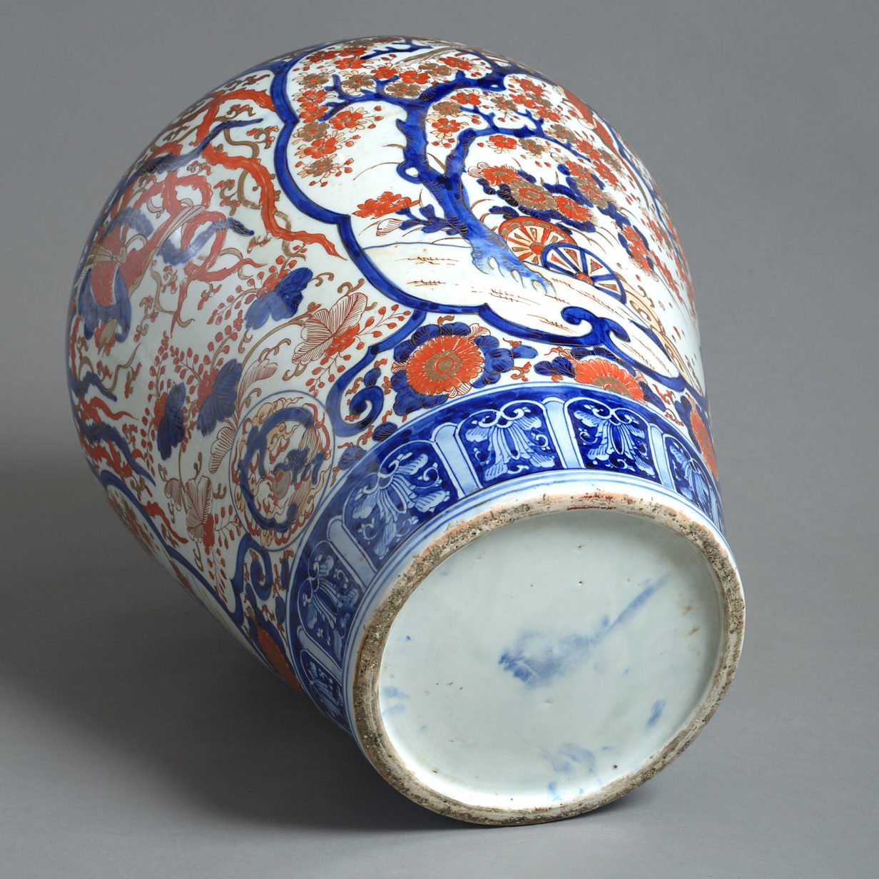 A large early 18th century imari vase