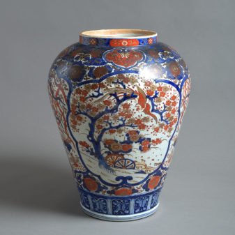 A large early 18th century imari vase