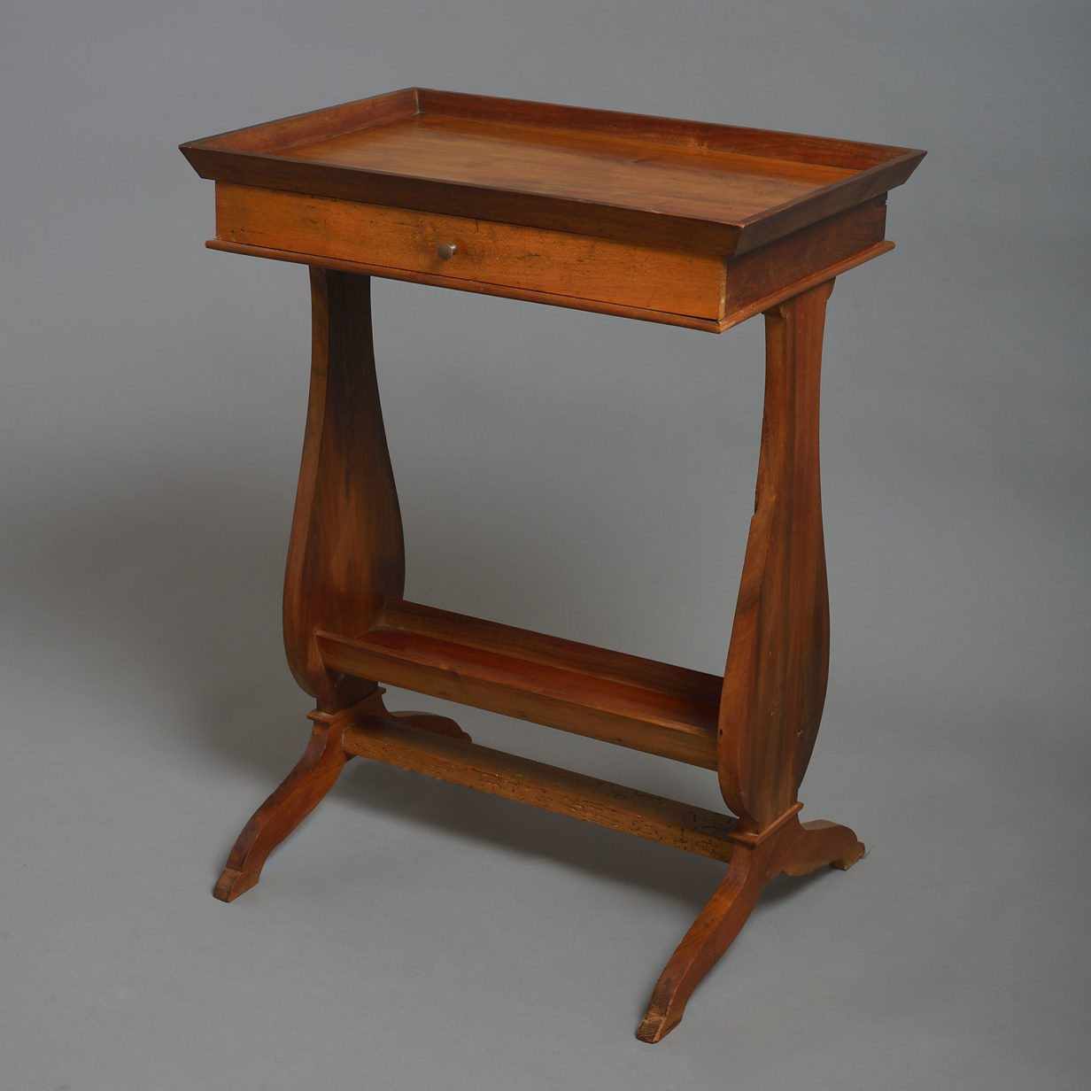 Early 20th century pair of walnut bedside tables or end tables