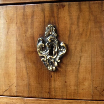 A louis xv walnut commode