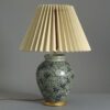 Foliate decorated vase lamp