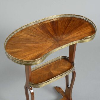 Pair of 19th century walnut kidney-shaped end tables