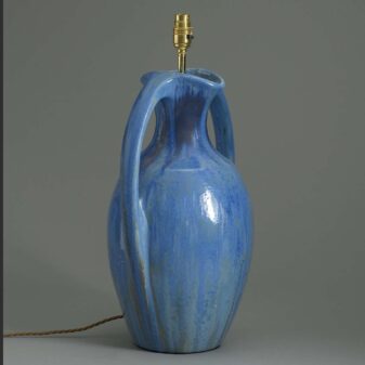 Two-handled vase lamp