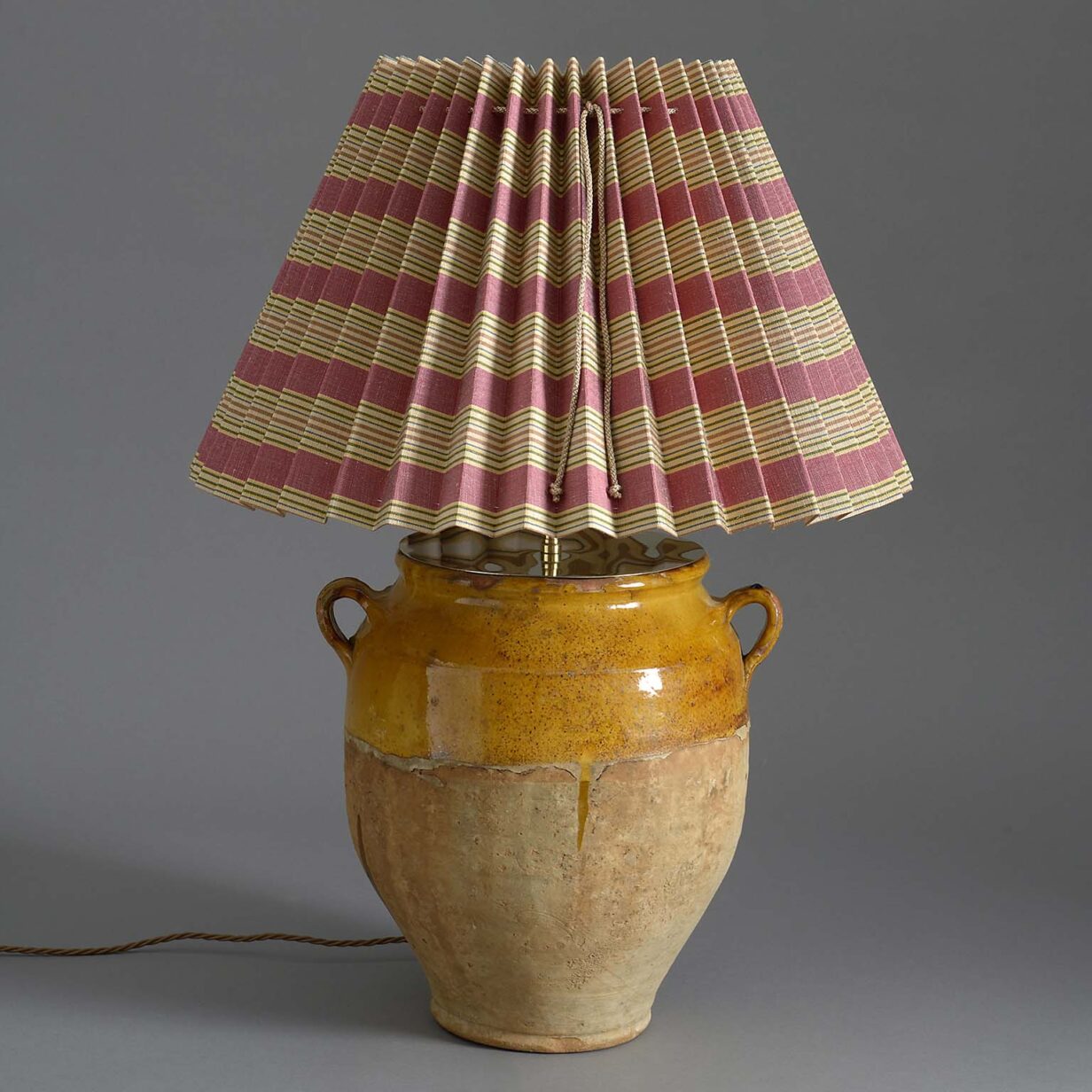 Antique confit pot table lamp