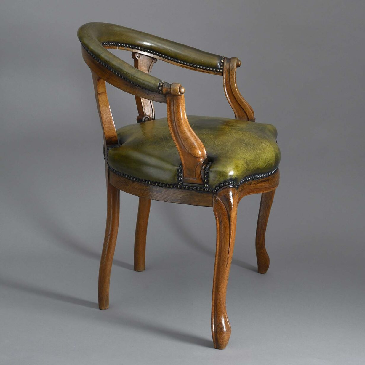 Late 19th century oak and leather desk chair