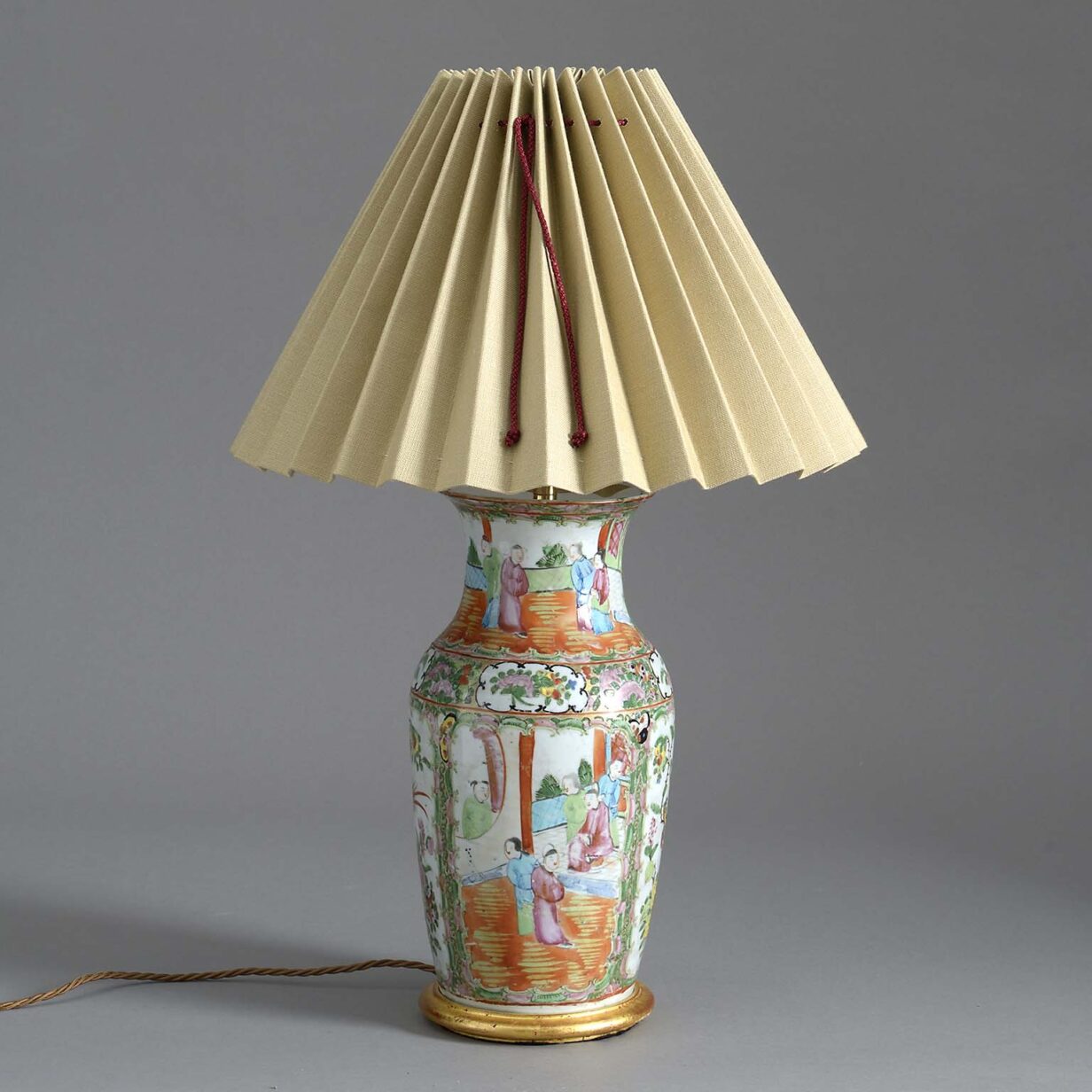 Canton porcelain vase lamp